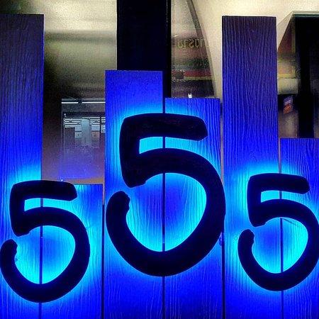 555 Food & Mood Cafe